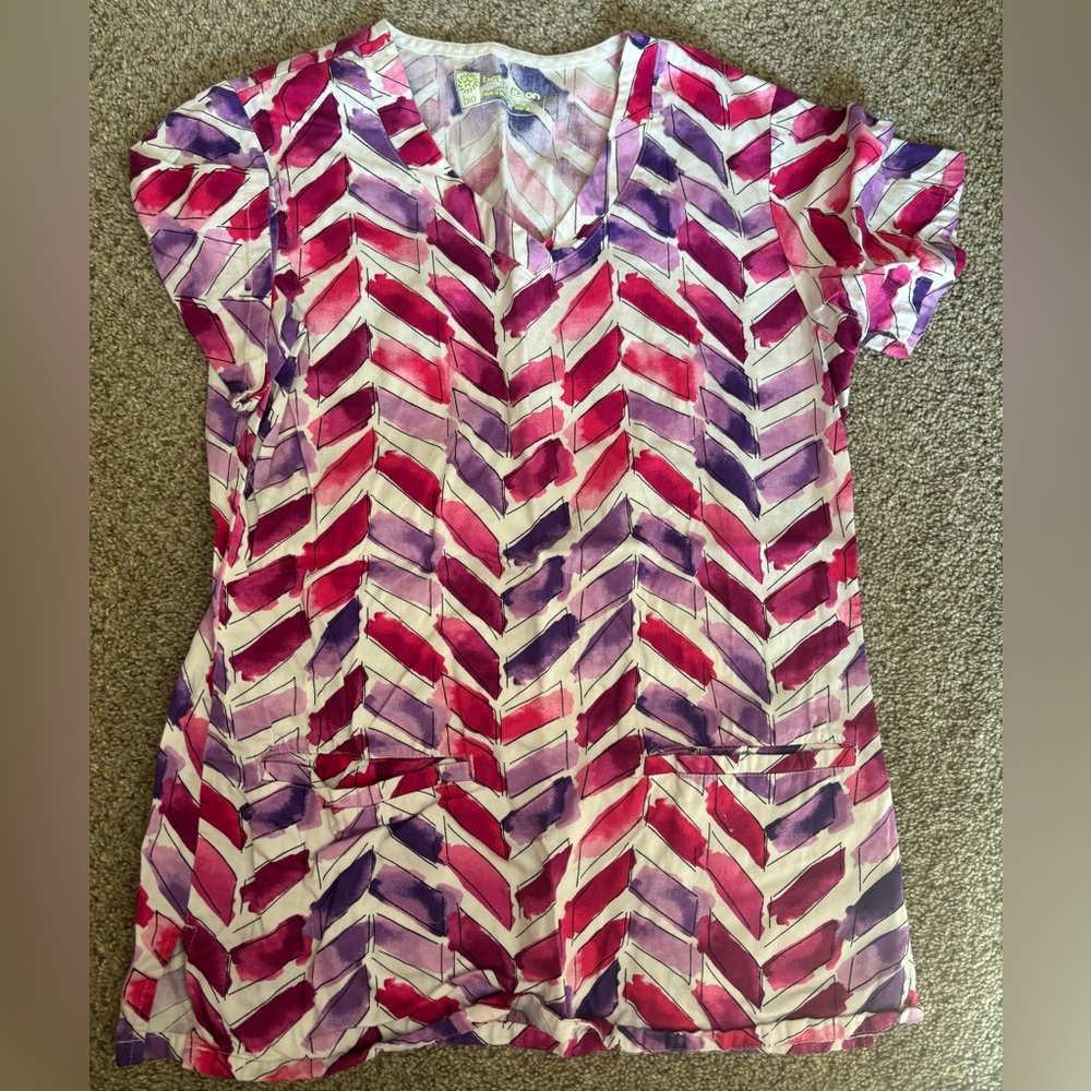 Scrub top